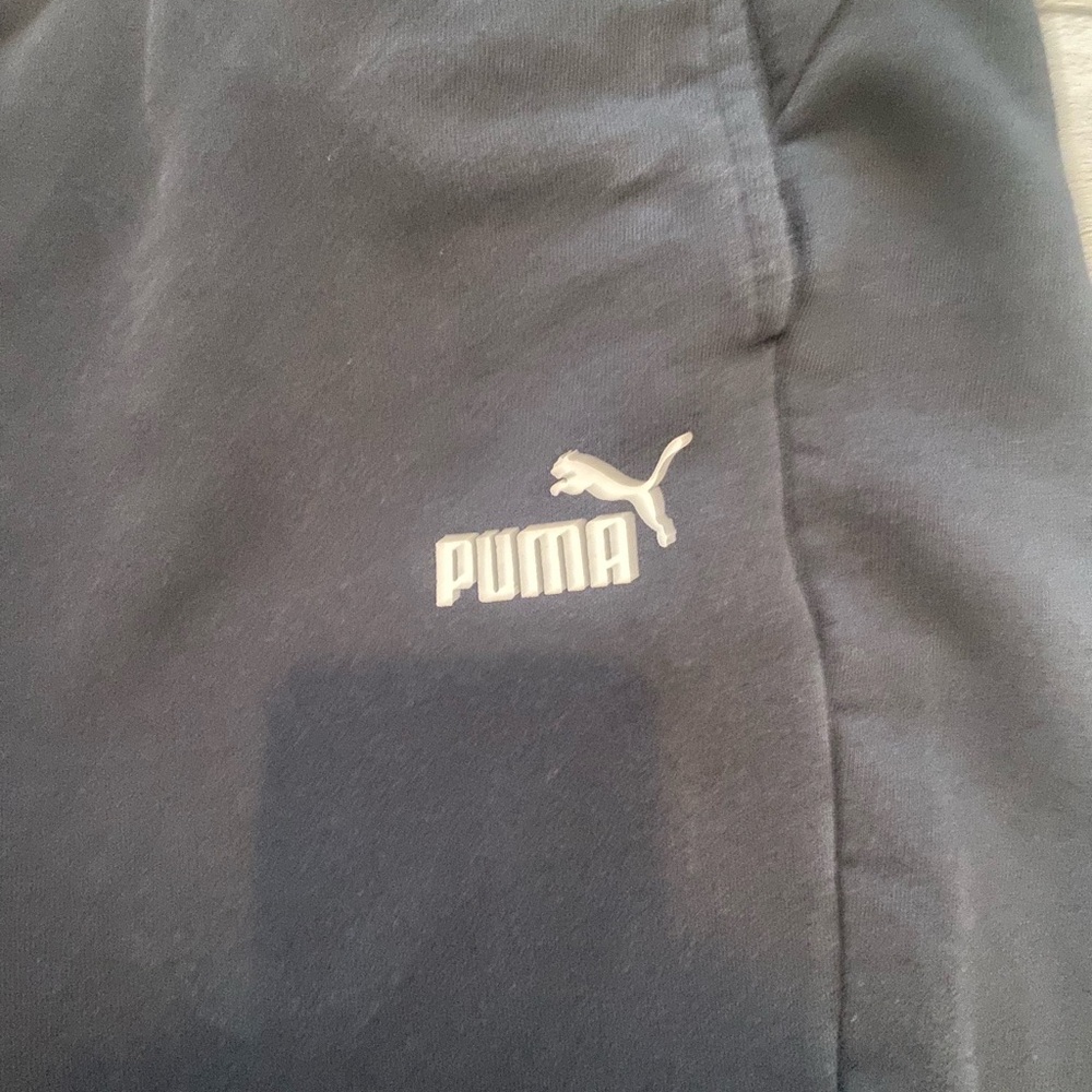 PUMA sweats